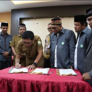Tingkatkan Mutu Pendidikan Berbasis Syariat Islam, Disdik DSI dan DPP ISAD Aceh Tandatangani MoU