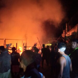 Diduga Konsleting Listrik, Empat Rumah Ludes Terbakar