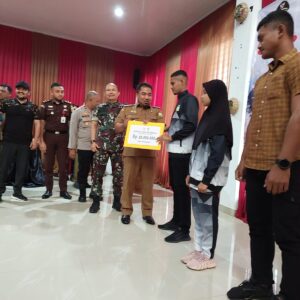 Atlet PORA XIV Terima Bonus Miliyaran Dari Pemkab Aceh Besar
