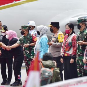Jokowi Saksikan Langsung Even Internasional F1 Powerboat di Danau Toba