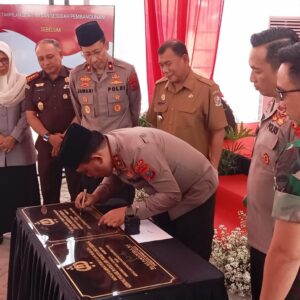 Kapoldasu Resmikan Gedung Mako Polsek Pantai Labu dan Asrama Polresta Deli Serdang
