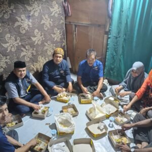 DPD Nasdem Banda Aceh Sahur Bersama Warga Kurang Mampu