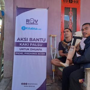 RQV Kembali  Serahkan Bantuan Kaki Palsu untuk Warga  Pidie