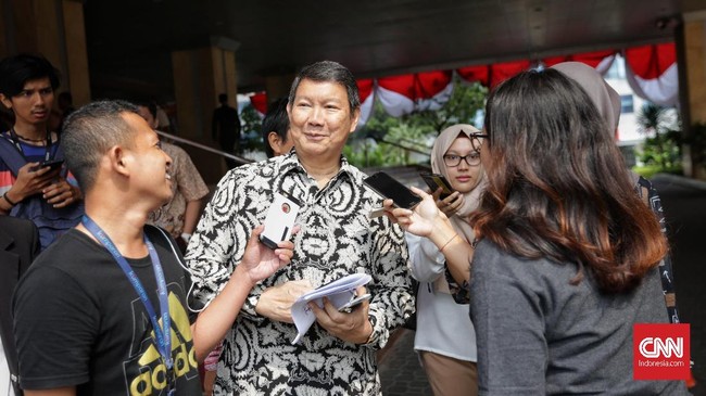 Wakil Ketua Dewan Pembina Gerindra Hashim Djojohadikusumo menyindir sosok calon presiden (capres) yang suka menonton film bokep alias porno dan antibola. (CNN Indonesia/Adhi Wicaksono)