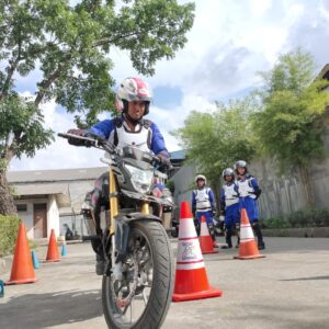Temukan Cara Terbaik untuk Menyesuaikan Diri dari Motor Matic ke Motor Sport