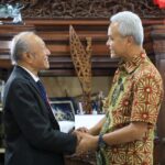 Wali Nanggroe Aceh, Tgk. Malik Al Haythar, datang berkunjung ke kediaman pribadi Gubernur Jawa Tengah, Ganjar Pranowo,di Semarang, selasa 18 juli 2023