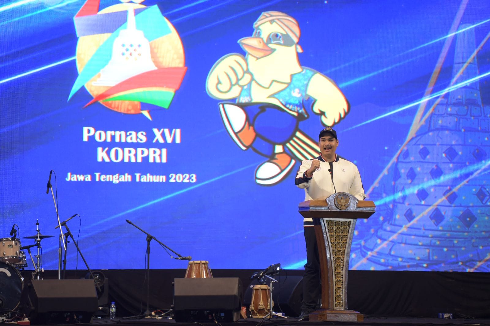Menteri Pemuda dan Olahraga Republik Indonesia (Menpora RI) Dito Ariotedjo secara resmi menutup Pekan Olahraga Nasional (PORNAS) XVI Korps Pegawai Republik Indonesia (KORPRI) 2023 di Semarang, Jawa Tengah, Jumat (21/7).