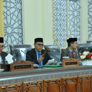 DPRK Banda Aceh Gelar Paripurna Sampaikan Usul, Saran dan Pendapat Banggar Terkait Raqan APBK 2022