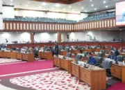 Pj Gubernur dan Mayoritas Anggota DPRA Kompak Tidak Hadir, Sidang Paripurna KUA-PPAS 2024 Kembali Ditunda