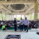 Pj Bupati Iswanto Serahkan 40 Al Quran Cetakan Madinah Untuk Ponpes Chik Oemar Diyan