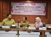 Asisten II Sekda Aceh, Ir. Mawardi, membuka kegiatan Kolaborasi UKPBJ dalam rangka Mentoring Penyusunan Bukti Dukung Kematangan UKPBJ Proaktif (Level 3) di Wilayah Provinsi Aceh Tahun 2023. Acara itu dilaksanakan di Gedung Serbaguna Setda Aceh, Selasa 12 September 2023.
