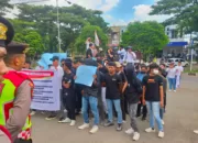 Tuntut Segera Hukum Pelaku Dugaan SPPD Fiktif, IMP Gelar Aksi Damai di Kejati Aceh