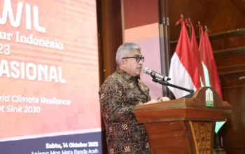Sekda Aceh, Bustami, SE, M.Si, saat membuka Rapat Pimpinan Wilayah Persatuan Insinyur Indonesia (PII) Provinsi Aceh, di Anjong Mon Mata, Sabtu (14/10/2023).