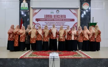 Ketua Dharma Wanita Persatuan (DWP) Aceh Mellani Subarni, membuka acara lomba bercerita dengan tema “tokoh wanita pengukir sejarah” dalam ranggka memperingati Hut DWP ke-24 tahun 2023, tingkat skpa / instansi vertikal, kamis 30 november 2023, di Aula DWP Aceh.