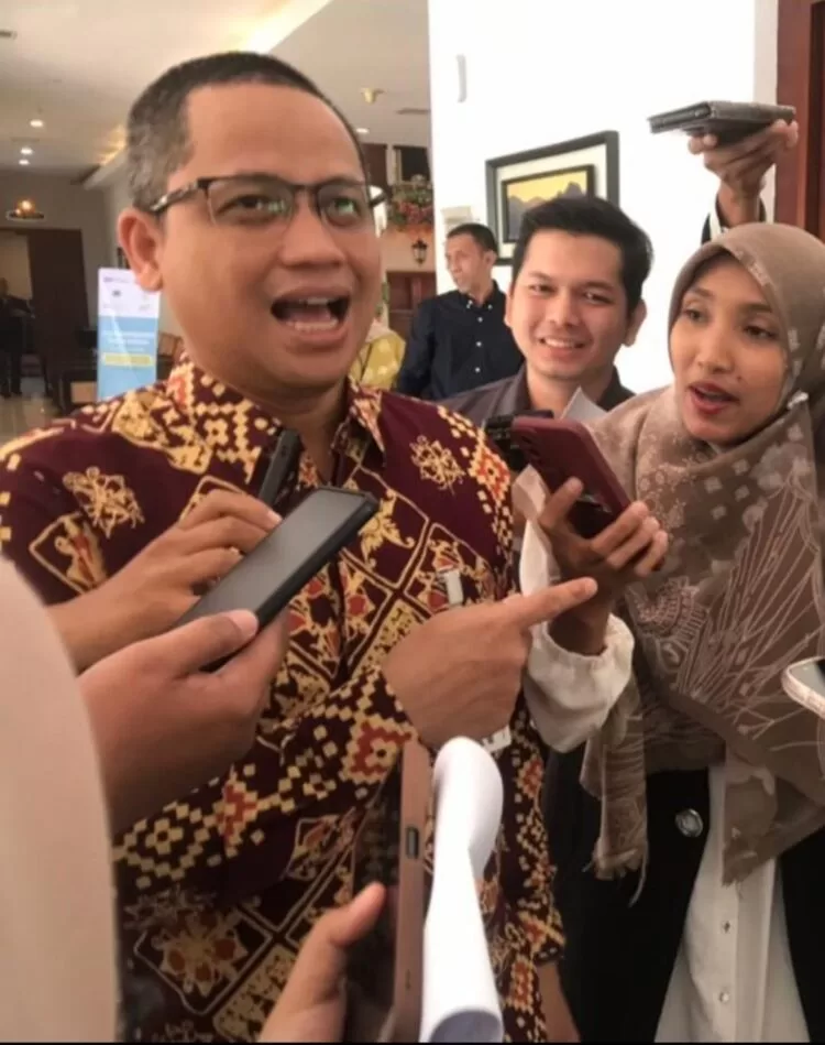 Selain perwakilan dari pemerintah, CEO BSI Regional Aceh, Wisnu Sunandar, turut menjadi narasumber dalam acara UKW tersebut.