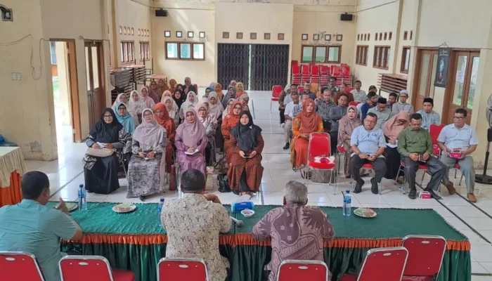 Kadisdikbud Aceh Besar Temu Ramah dengan Seluruh Kepala SMP