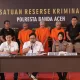 Kasat Reskrim, Kompol Fadillah Aditya Pratama, saat menyampaikan konferensi pers di Lapangan Indoor Polresta Banda Aceh pada Rabu (24/1/2024).[Foto/HO For Habanusantara]