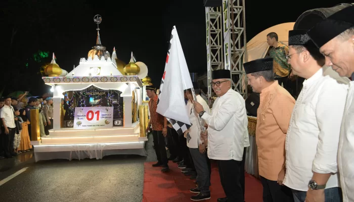 Meriah, Pj Gubernur Lepas Pawai Takbir Keliling Idul Fitri
