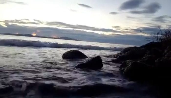 Memburu Sunset di Pantai Gampong Jawa dan Surga Tersembunyi di Tepi Samudera Hindia