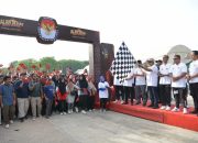 Lepas Peserta Jalan Sehat Pilkada Aceh, Pj Gubernur Ajak Kawal Pilkada Agar Benar benar Demokratris