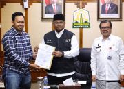 Pj Gubernur Aceh Minta WIKA-Nindya Pulangkan Pawang Hujan, Jaga Syariat Islam