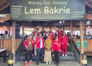 Kontingen Muaythai Sulsel Nikmati Hidangan Kuah Beulangong Sebelum Pulang