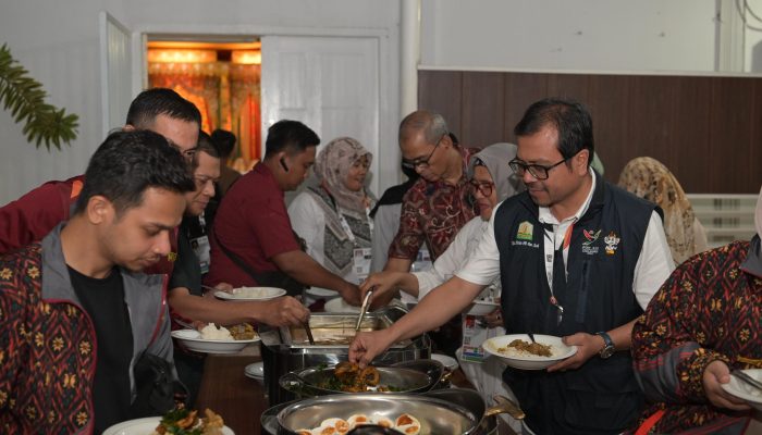 Plh Sekda Jamu Kontingen Woodball PON XXI dengan Kuah Beulangong, Atlet Sumsel Puji Tuan Rumah