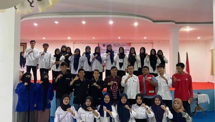 Lantik Pengurus KSR PMI USM, Warek III Dorong Relawan Tingkatkan Aksi Sosial