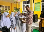 DP2KP Banda Aceh Bagikan Paket Makanan Bergizi Gratis Berbasis Ikan Untuk Siswa