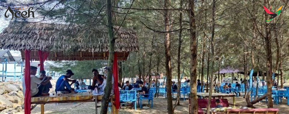 Pantai Pelangi
