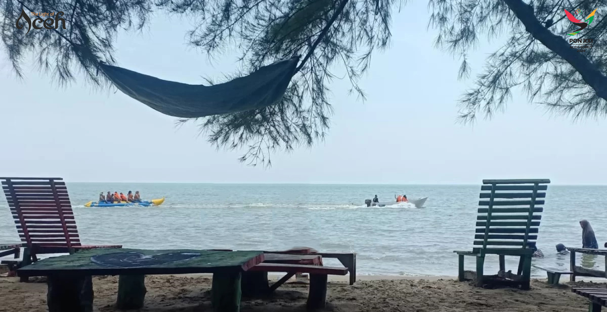 Pantai Pelangi
