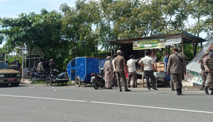 Lapaknya Dibongkar Satpol PP, Pedangan : Kami Hanya Mencari Nafkah