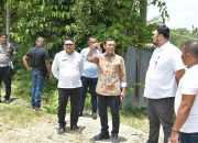 Wagub Fadhlullah Serahkan Sajadah dan Tinjau Proyek Infrastruktur di Pidie