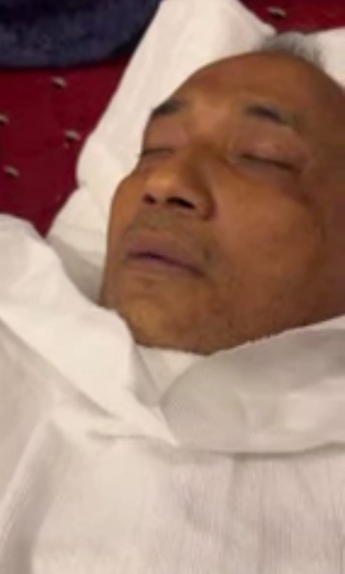 Alm Kamaruddin Abubakar atau Abu Razak [Foto/Ist]