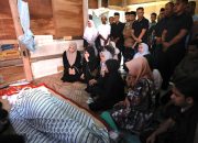 Tangis Marlina Melepas Kepergian Juru Mudi Pribadi