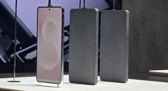 Galaxy S25 Edge: Bocoran Harga dan Spesifikasi yang Bisa Mengalahkan iPhone 16