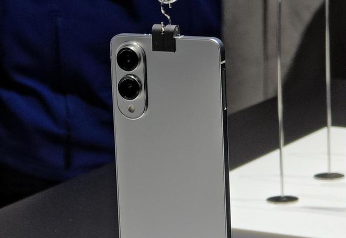 Galaxy S25 Edge: Bocoran Harga dan Spesifikasi yang Bisa Mengalahkan iPhone 16