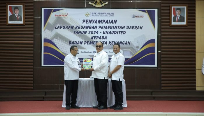 Bupati Serahkan Laporan Keuangan T.A 2024 Kepada BPK