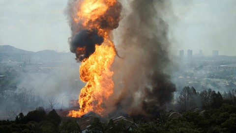 Pipa Gas Petronas Kebakaran Hebat, 112 Orang Terluka