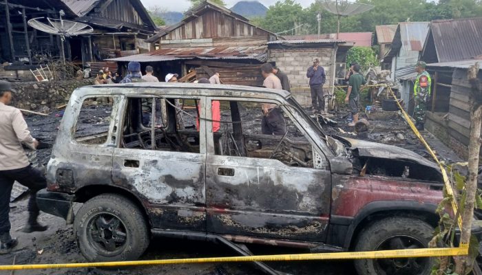 Ditinggal ke Kondangan, Rumah Milik Ortu Sekdisdik Ludes Terbakar