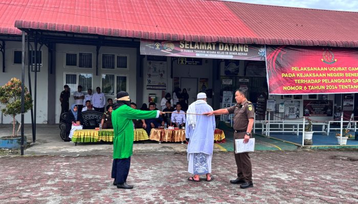 Seorang Kakek di Bener Meriah Dihukum Cambuk 23 Kali Lantaran Kasus Pelecehan