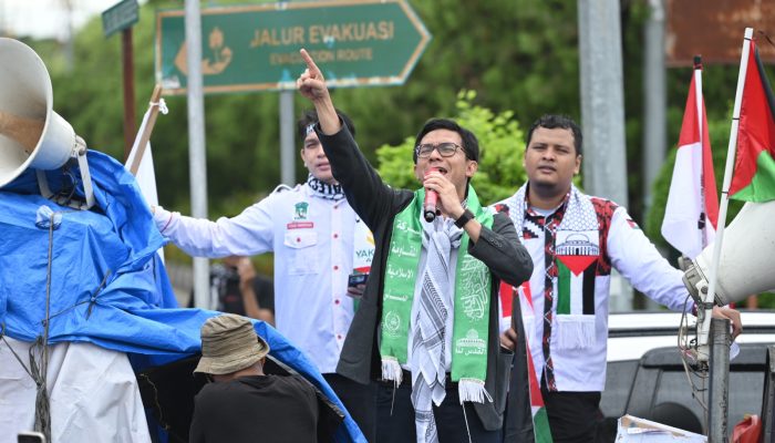 Irwansyah Ketua DPRK Banda Aceh Ramaikan Aksi Bela Palestina: Sampai Merdeka, Kami Bersama Gaza!
