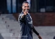 Pelatih Timnas Indonesia, Patrick Kluivert Masih Pencetak Gol Termuda di Final Liga Champions 