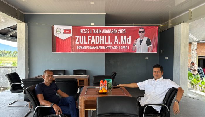 Plt Sekda Bahas Sumbatan Realisasi APBA 2025 Saat Berkunjung ke rumah Ketua DPRA