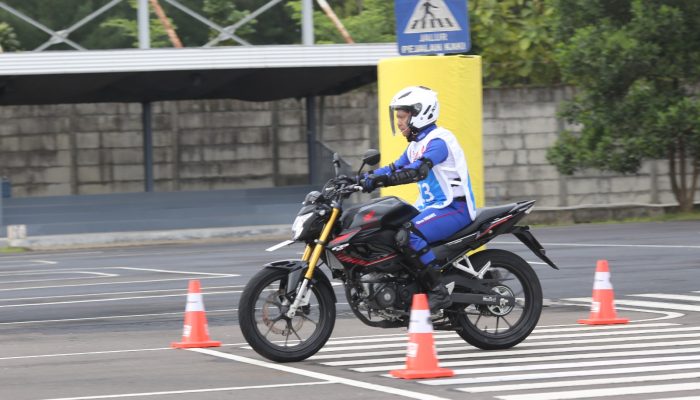 Wajib Tahu!, Bukan Asal Turun Gigi, Ini Cara Pakai Engine Brake yang Bikin Rem Awet & Motor Tetap Stabil