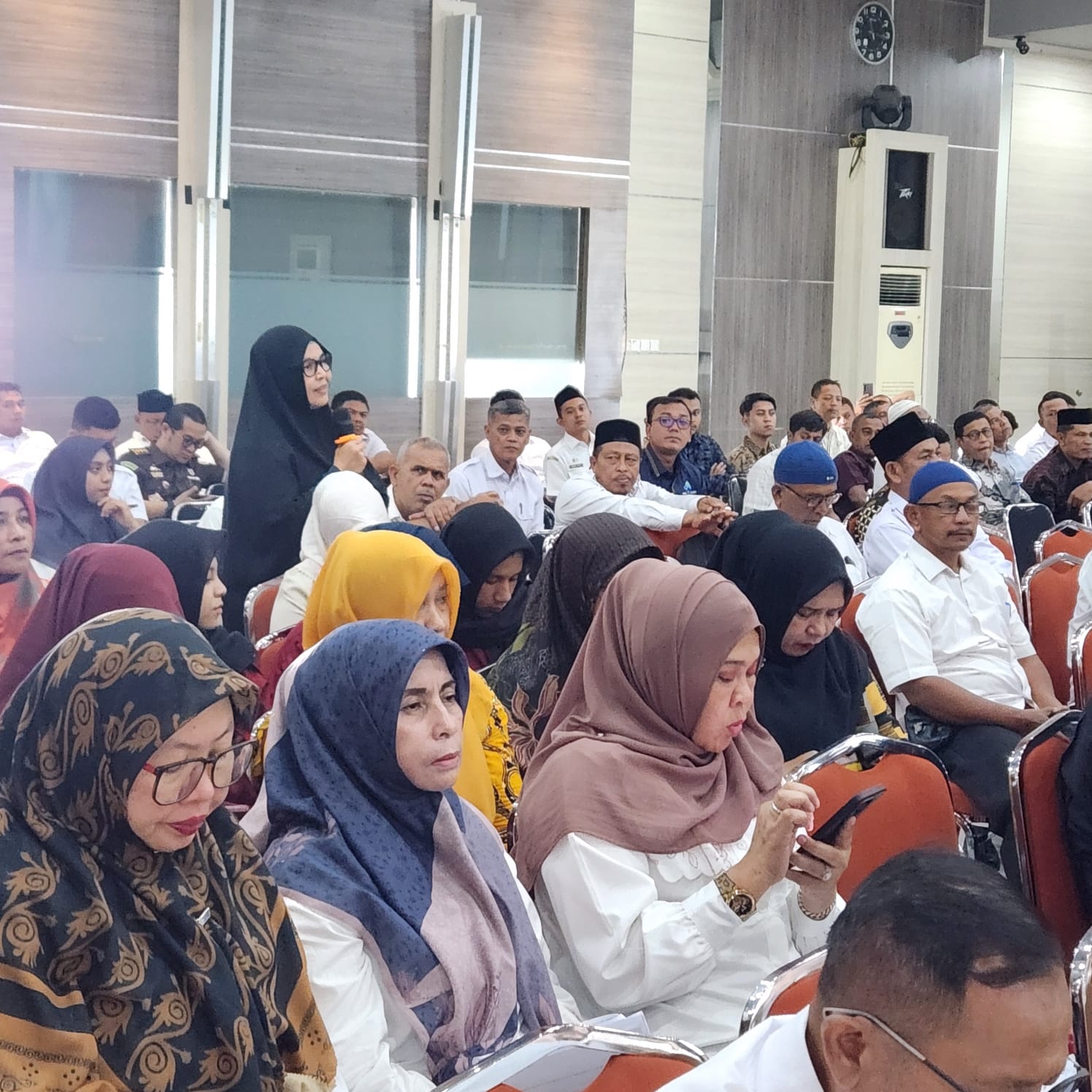 Prof Dr Cut Dewi, ST, MT, M.Sc dari Universitas Syiah Kuala (USK)