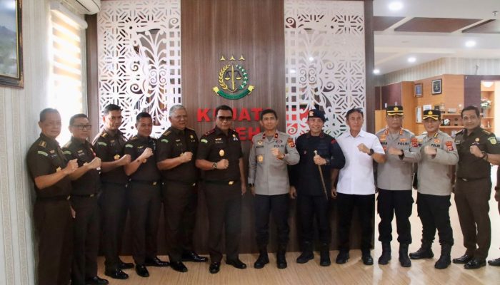 Perkuat Sinergi Antar Penegak Hukum, Kapolda Aceh Audiensi ke Kajati