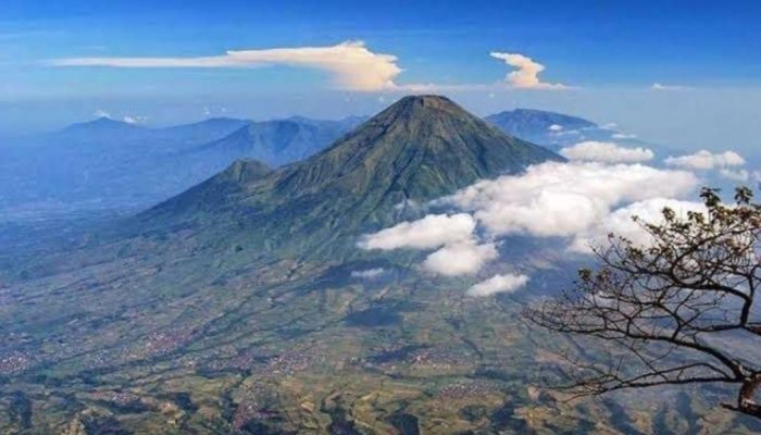 Aktivitas Burni Telong Meningkat, Warga Diminta Jauhi Kawah 1,5 Km