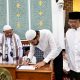 Mualem Lantik Abu Paya Pasi Jadi Imam Besar MRB, Disaksikan Ribuan Warga