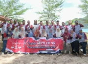 30 Tahun Berlalu, Alumni Hukum Unsyiah 1995 Balik Nostalgia di Pantai Lampuuk